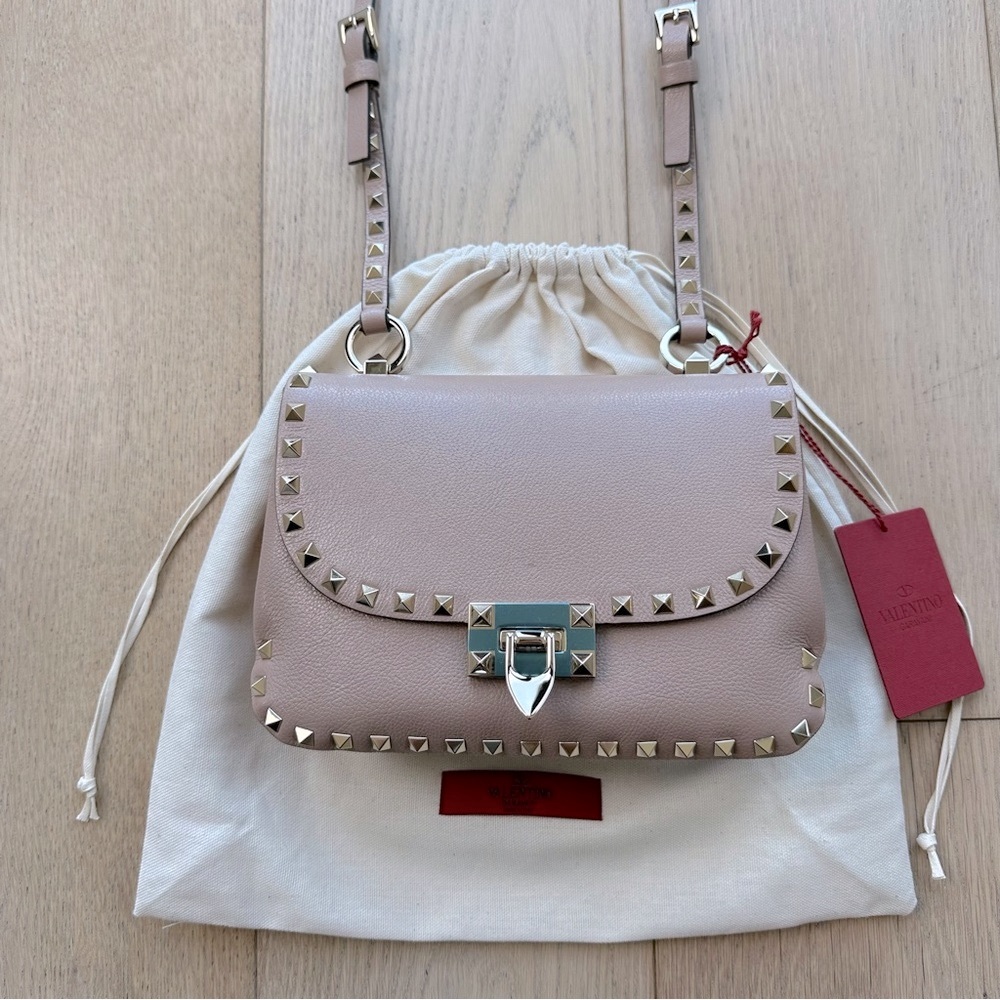 🆕 Authentic Valentino Garavani Light Pink Leather Rockstud Small Shoulder Bag - Picture 3 of 17
